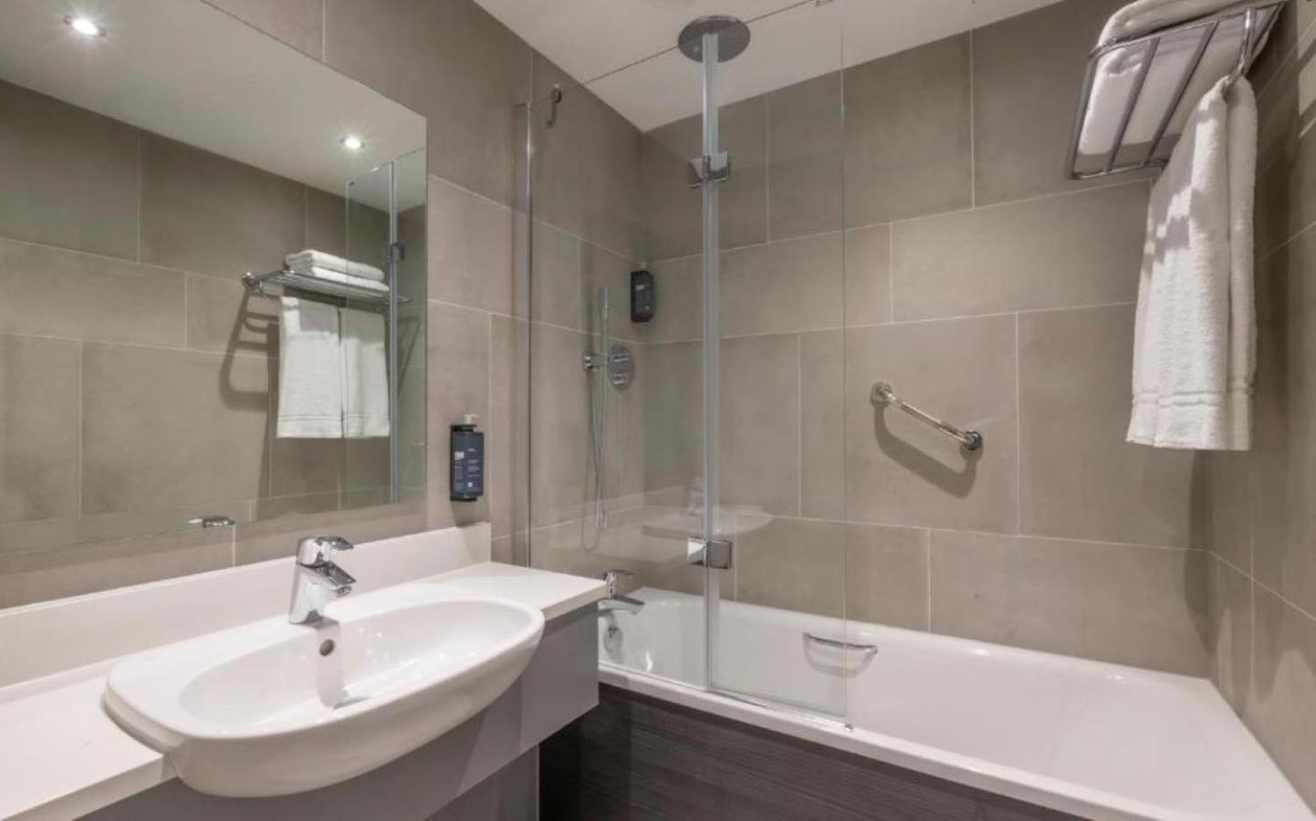 Clayton Hotel & Leisure Club Sligo Eksteriør bilde